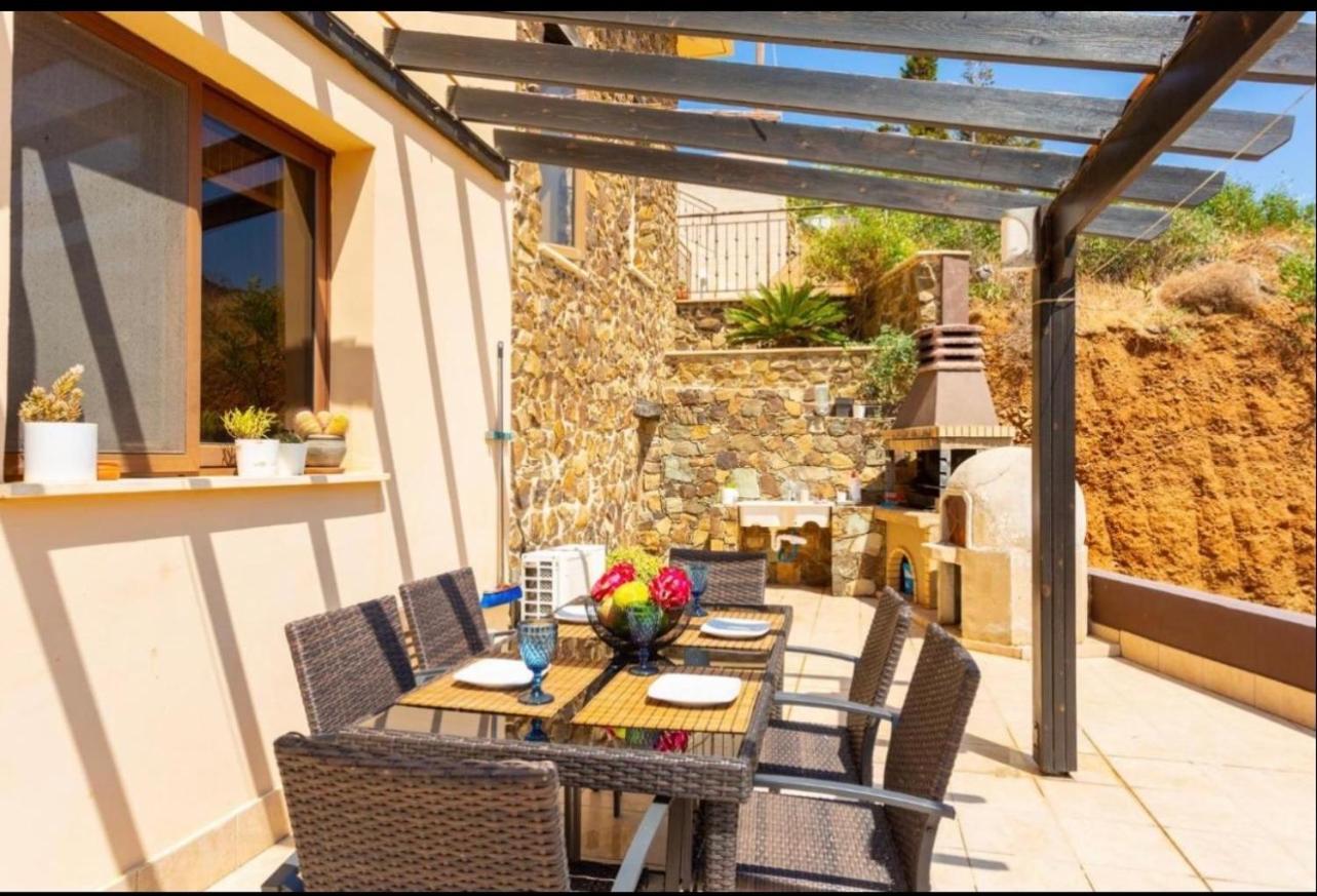 Sunset View Mermaid Villa 포모스 외부 사진