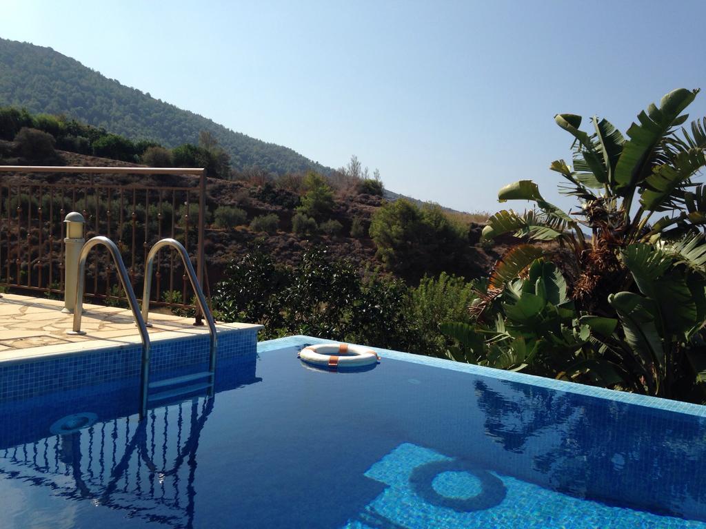 Sunset View Mermaid Villa 포모스 외부 사진
